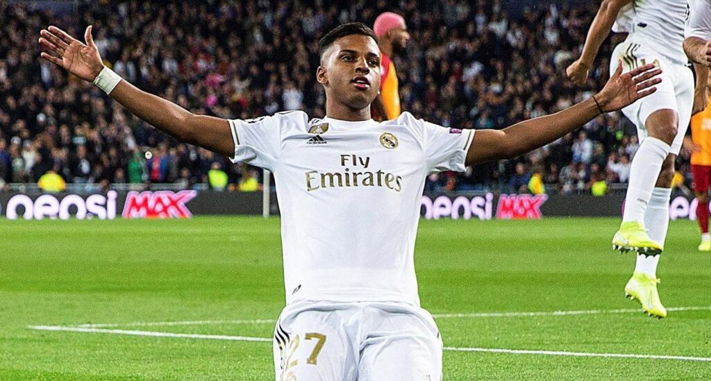 ريفالدو ينصب رودريجو خليفة رونالدو في ريال مدريد