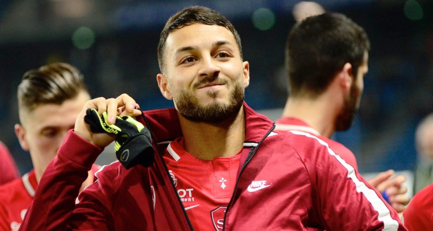 بلقبلة يطوي فضيحة الفيديو ويعود إلى تشكيلة الجزائر 1 article 1573468604 بلقبلة يطوي فضيحة الفيديو ويعود إلى تشكيلة الجزائر