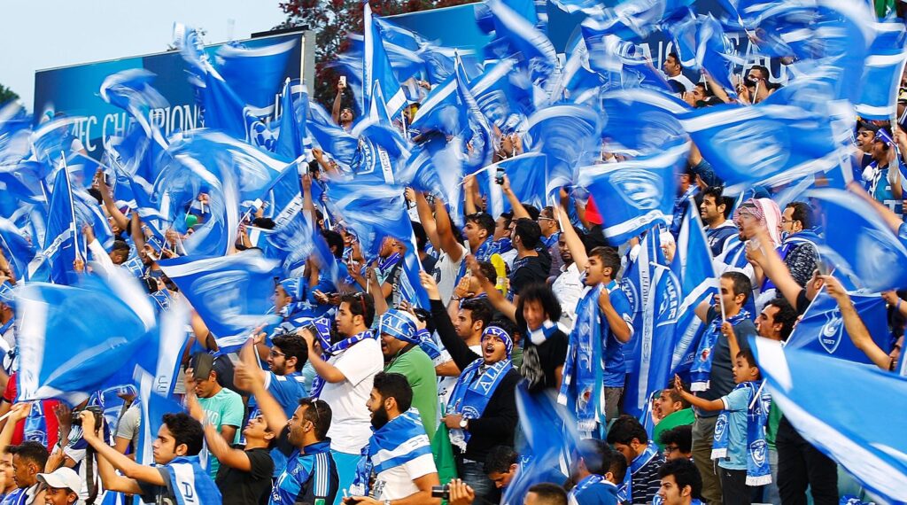 دعم جماهير هلالي أمام أوراوا في اليابان