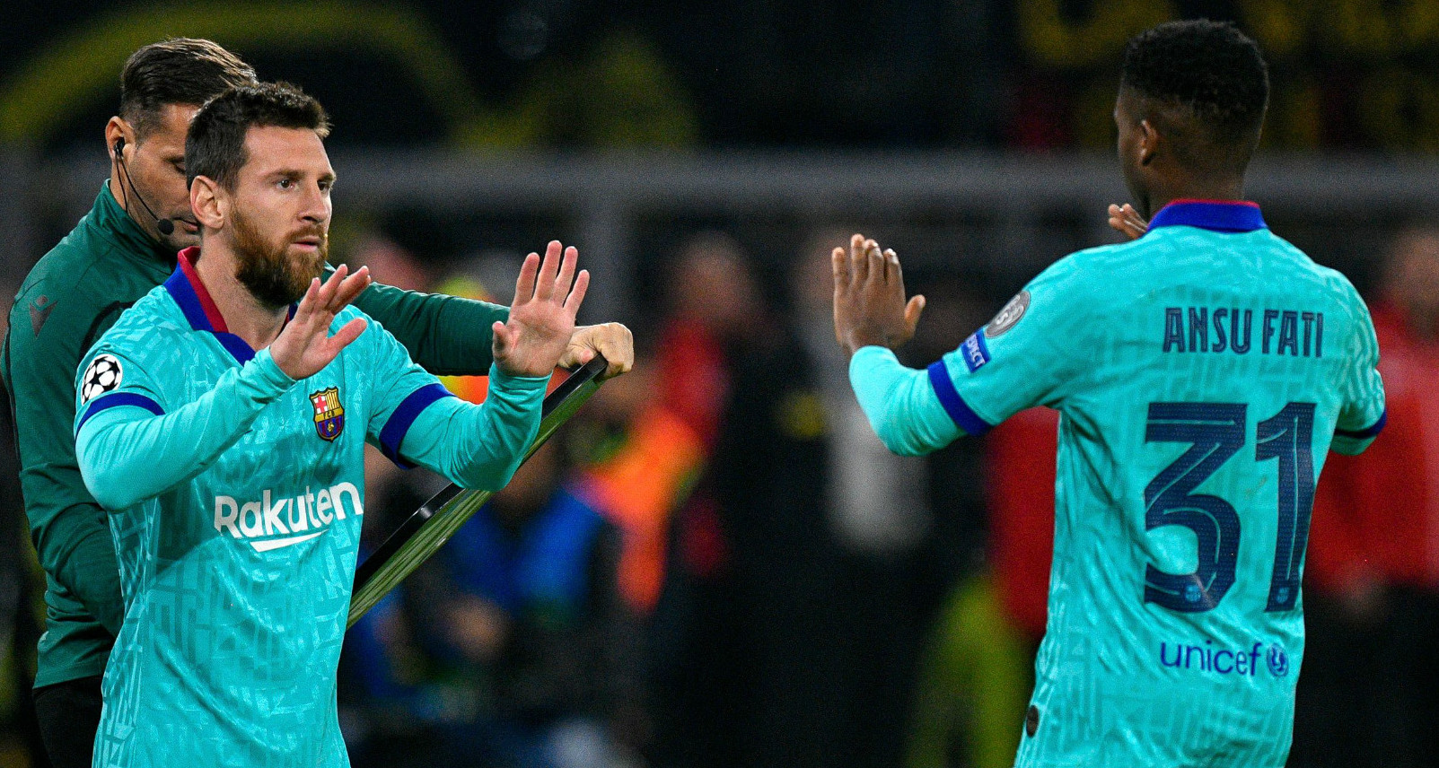 برشلونة يبدأ مفاوضات التجديد لميسي وفاتي 1 article 1573958213 برشلونة يبدأ مفاوضات التجديد لميسي وفاتي