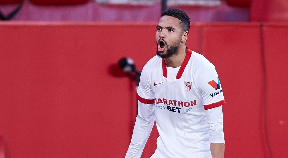 مانشستر يونايتد وليفربول يغازلان “النصيري” و إشبيلية يرفع من قيمة شرطه الجزائي