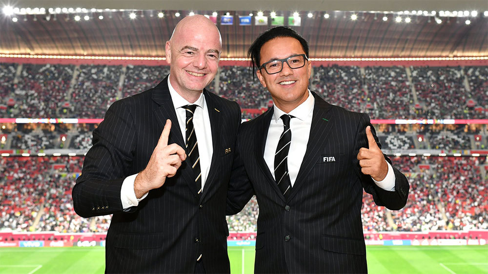 l3c6SY4hgjJh6qocUZUm8fXnjg7z7Ytqfmj8lr20 ريدوان يشرف على أغنية كأس العالم للأندية المقامة بالمغرب