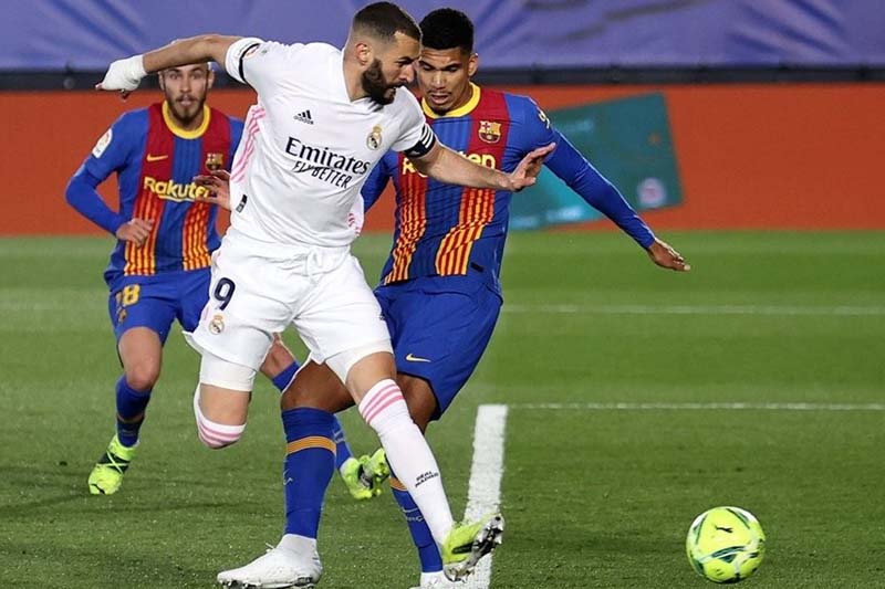 برشلونة يقدم تهنئة خاصة لغريمه ريال مدريد بعد تتويجه باللقب 35 من “لاليغا”