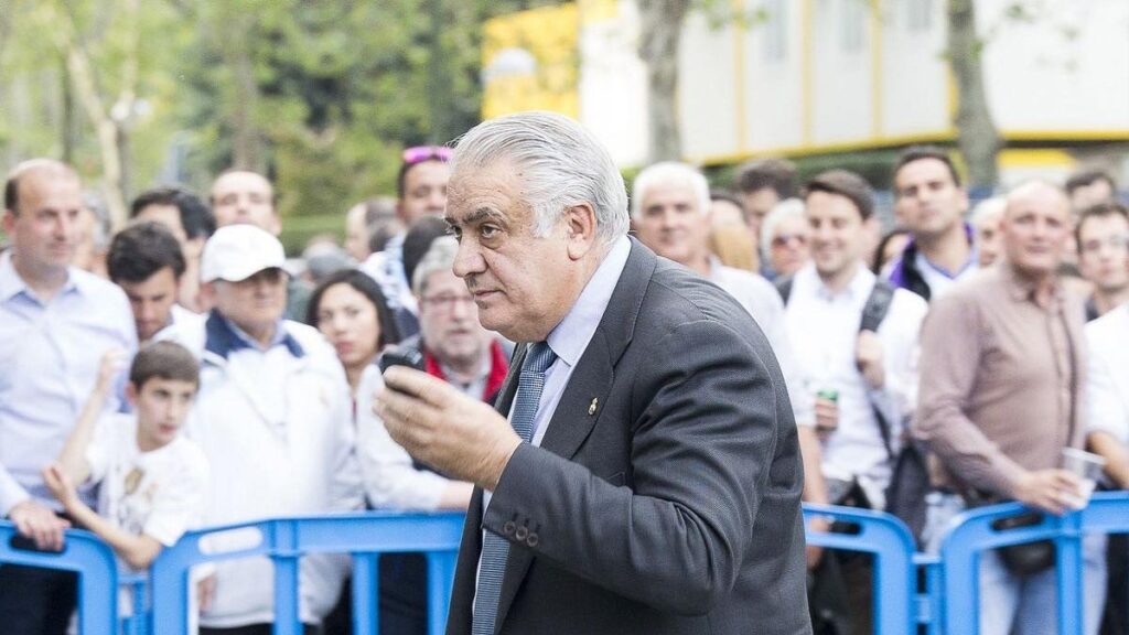 وفاة رئيس ريال مدريد السابق بسبب فيروس “كورونا”