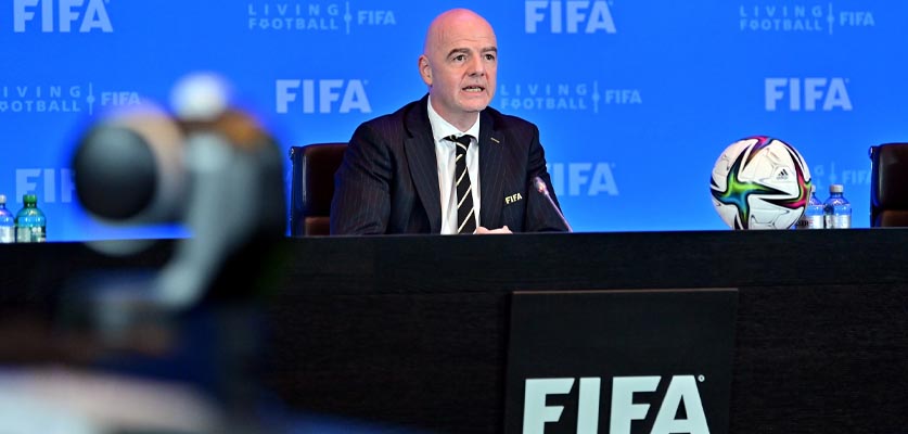 “فيفا” تكشف عن اقتراح لاعتماد اللغة العربية لتصبح رسمية بالإتحاد الدولي