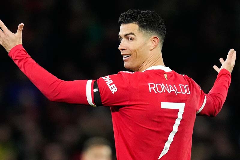 رونالدو يحقق جائزة أفضل لاعب بالدوري الإنجليزي لشهر أبريل