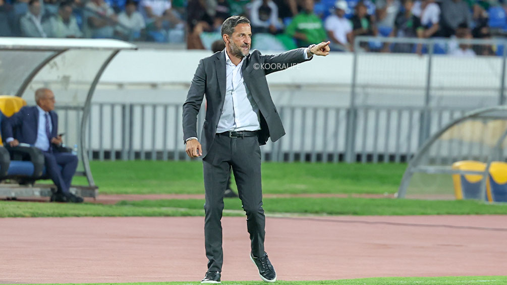 زينباور يتحدث عن مباراة “الديربي” بين الرجاء و الوداد الرياضي