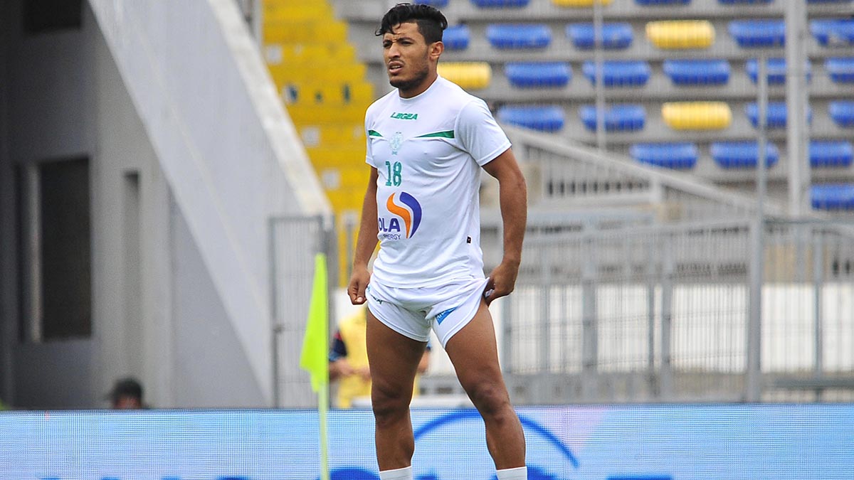 الرجاء متصدر الدوري المغربي بعد الفوز على أولمبيك آسفي 1 الرجاء متصدر الدوري المغربي بعد الفوز على أولمبيك آسفي