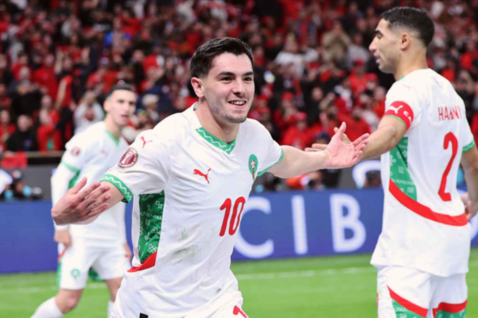 أسود الأطلس يروضون الكاميرون ويعبرون إلى نصف نهائي كأس إفريقيا 1 دياز المغرب ضد الكاميرون أسود الأطلس يروضون الكاميرون ويعبرون إلى نصف نهائي كأس إفريقيا