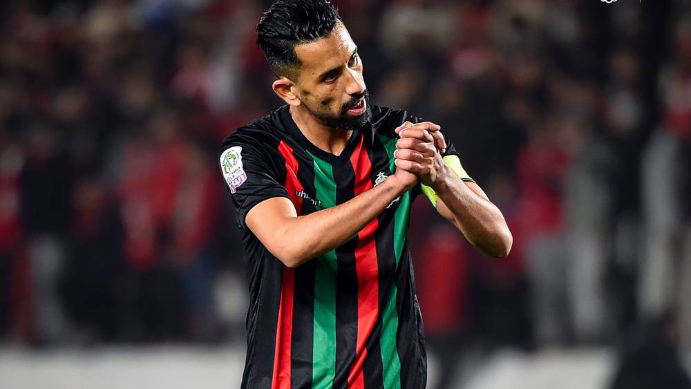 الجيش الملكي يستعيد حريمات قبل كلاسيكو الرجاء الحاسم