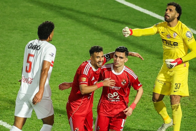 الأهلي يكتسح الزمالك بثلاثية نظيفة في الدوري المصري