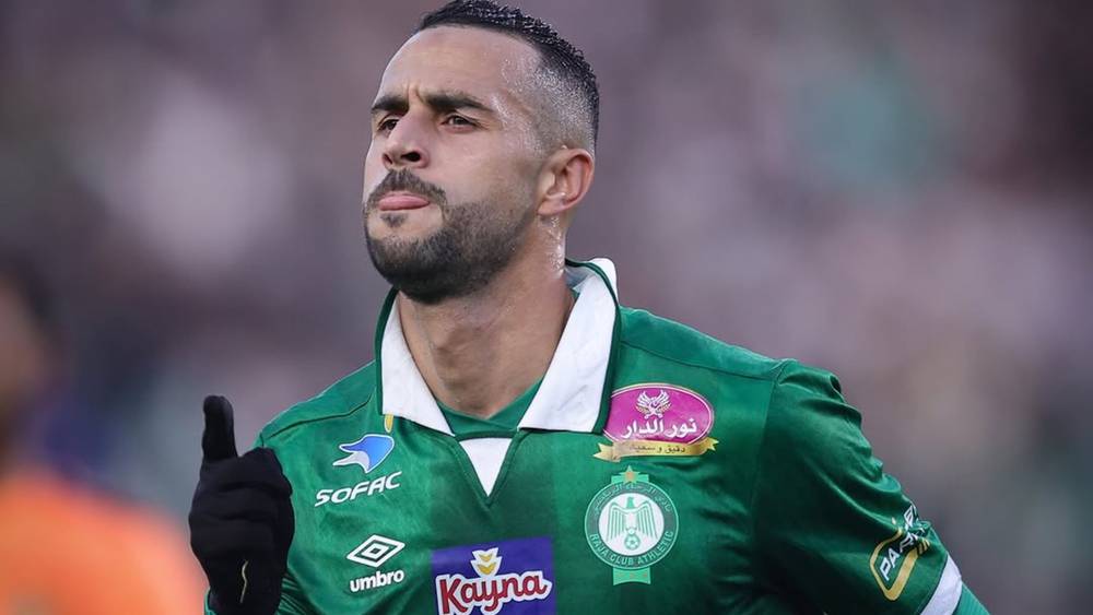 إصابة النفاتي لاعب الرجاء يتفاعل مع المباراة