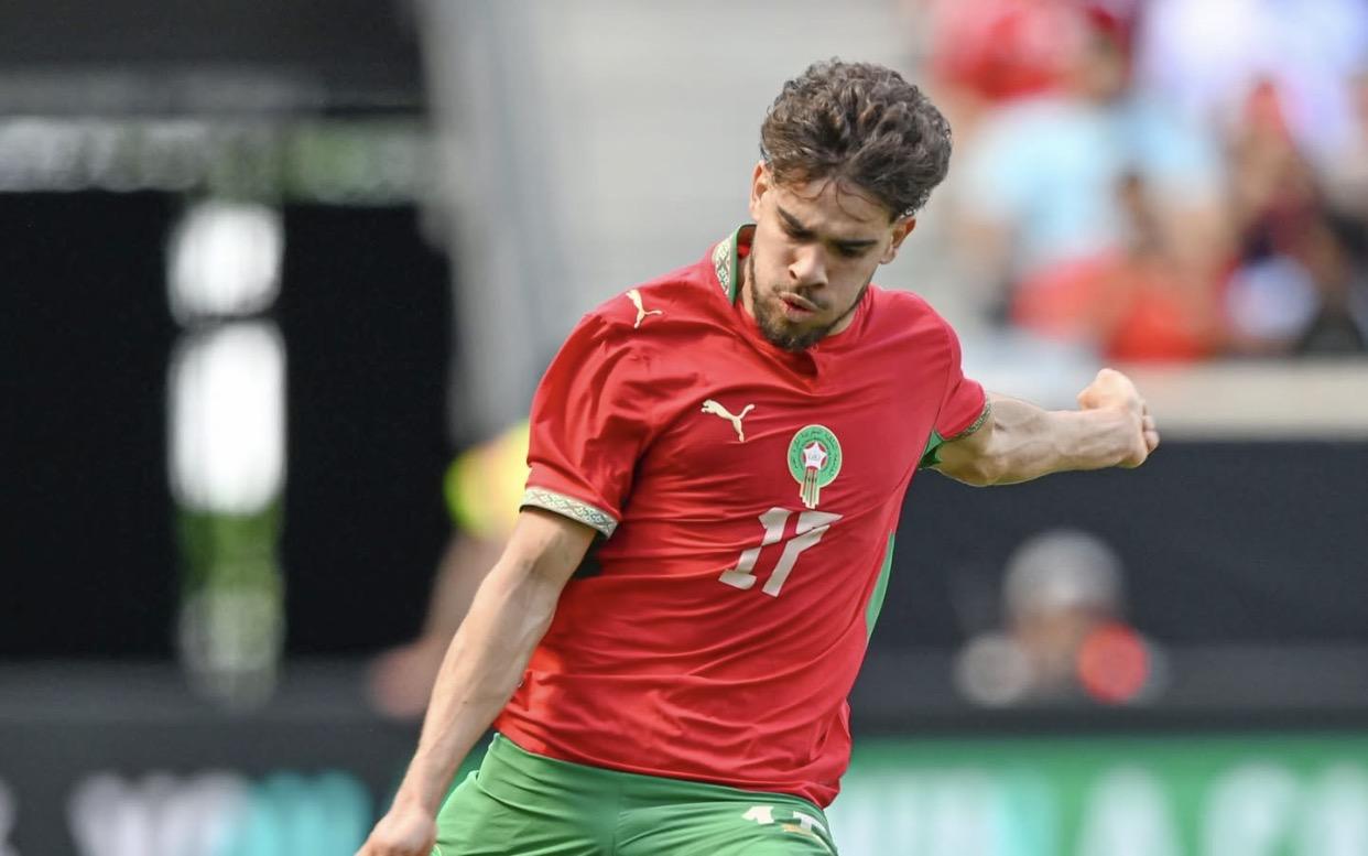 الزلزولي يودع المونديال برسالة مؤثرة 1 عبد الصمد الزلزولي لاعب منتخب المغرب يرتدي قميص رقم 17
