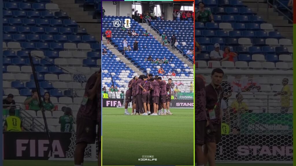 🚨 وصول لاعبي المنتخب الوطني المغربي لملعب مونتيري وحكيمي يتحدث إلى اللاعبين قبل المباراة🔥🔥