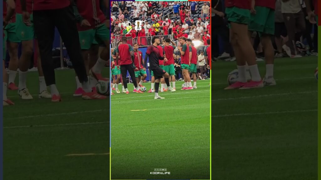 في لقطة راقية.. اشرف حكيمي يطالب لاعبي المنتخب المغربي بالتصفيق للجماهير الحاضرة لمساندتهم ضد كندا🔥👏