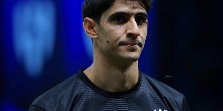 ياسين بونو يفرض شروطه على الهلال السعودي ومصيره يحيره