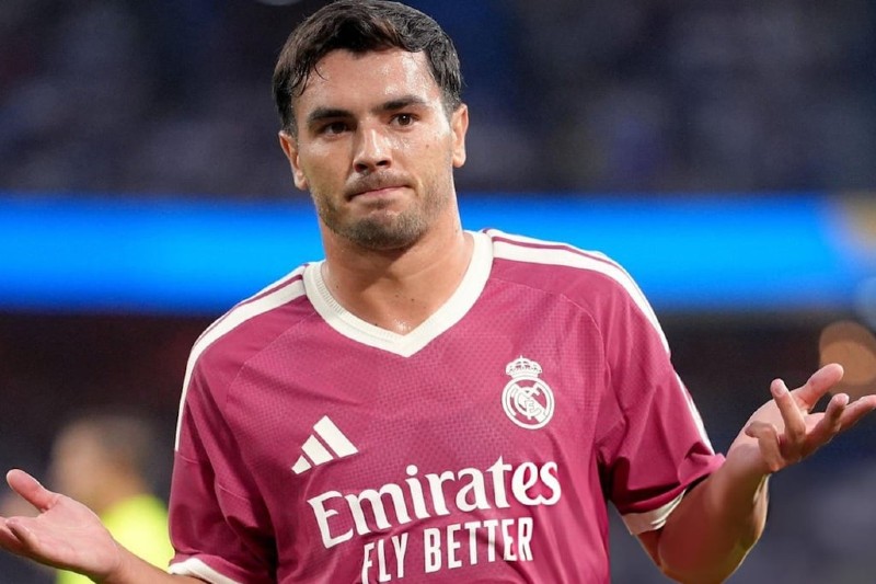 إبراهيم دياز يتألق مع ريال مدريد ومورينيو يثني على أدائه
