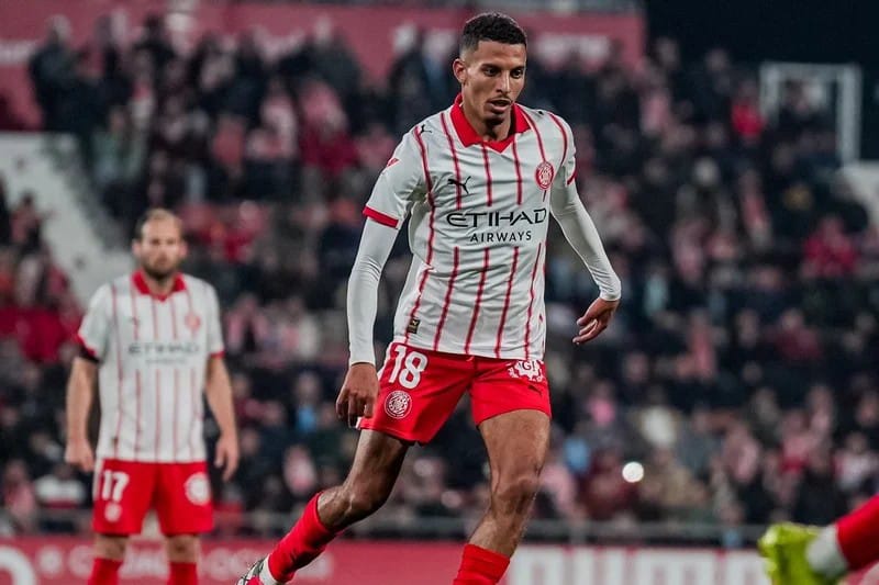 PSV يضع اللمسات الأخيرة على صفقة ضم عز الدين أوناحي