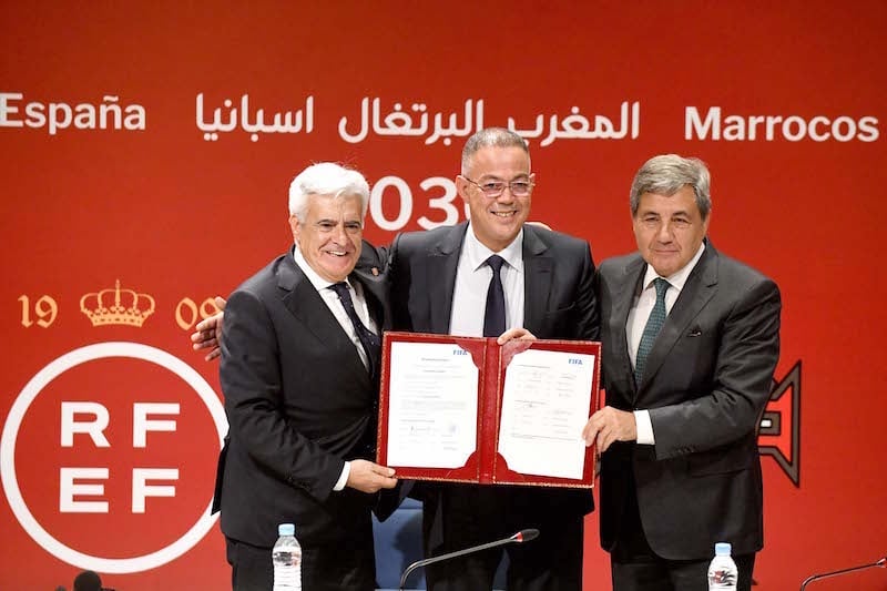 رئيس الاتحاد الإسباني يوقع على وثيقة بخصوص مونديال 2030