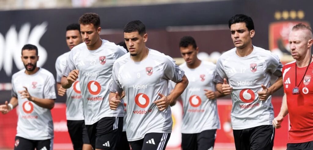 عودة بنشرقي لتدريبات الأهلي الجماعية قبل الديربي المصري